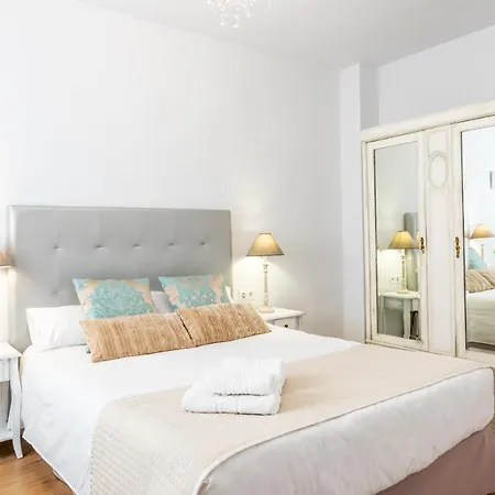 Apartment Historical Center Parking And Smart Tv Malaga